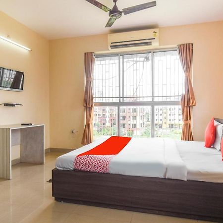 Oyo 8125 Orchid Inn Calcutta Exteriör bild