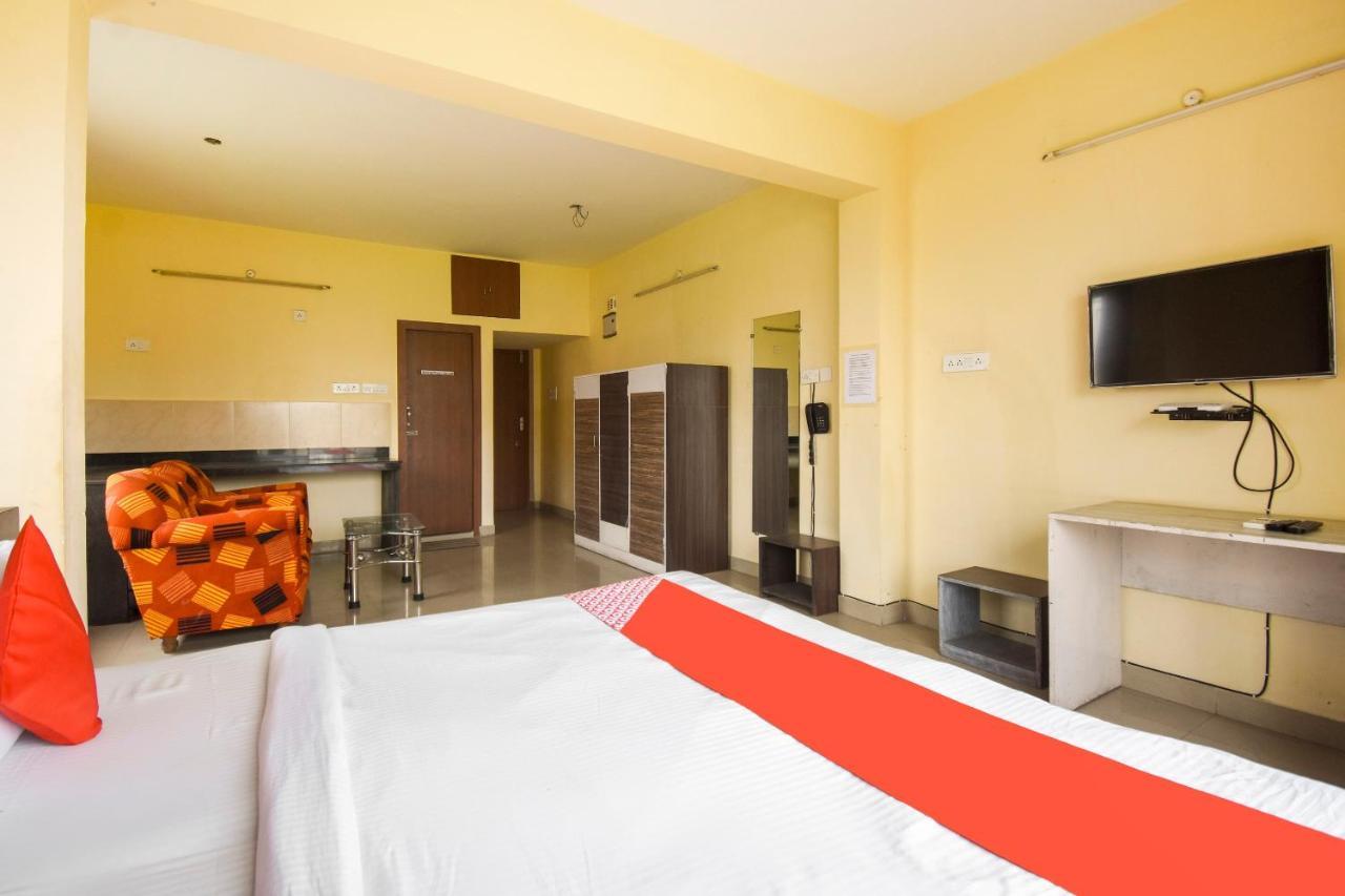 Oyo 8125 Orchid Inn Calcutta Exteriör bild